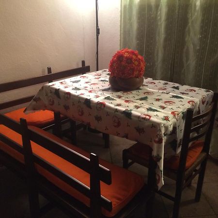 Apartament Yoghi & Bubu Gambolò Pokój zdjęcie