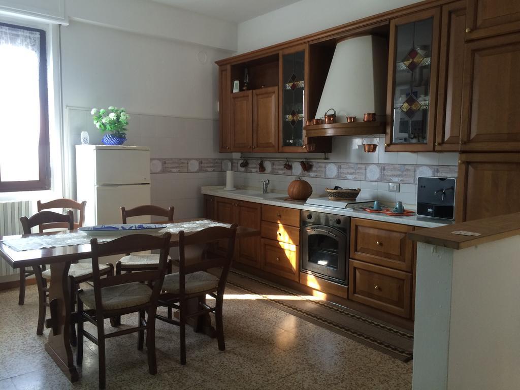 Apartament Yoghi & Bubu Gambolò Pokój zdjęcie