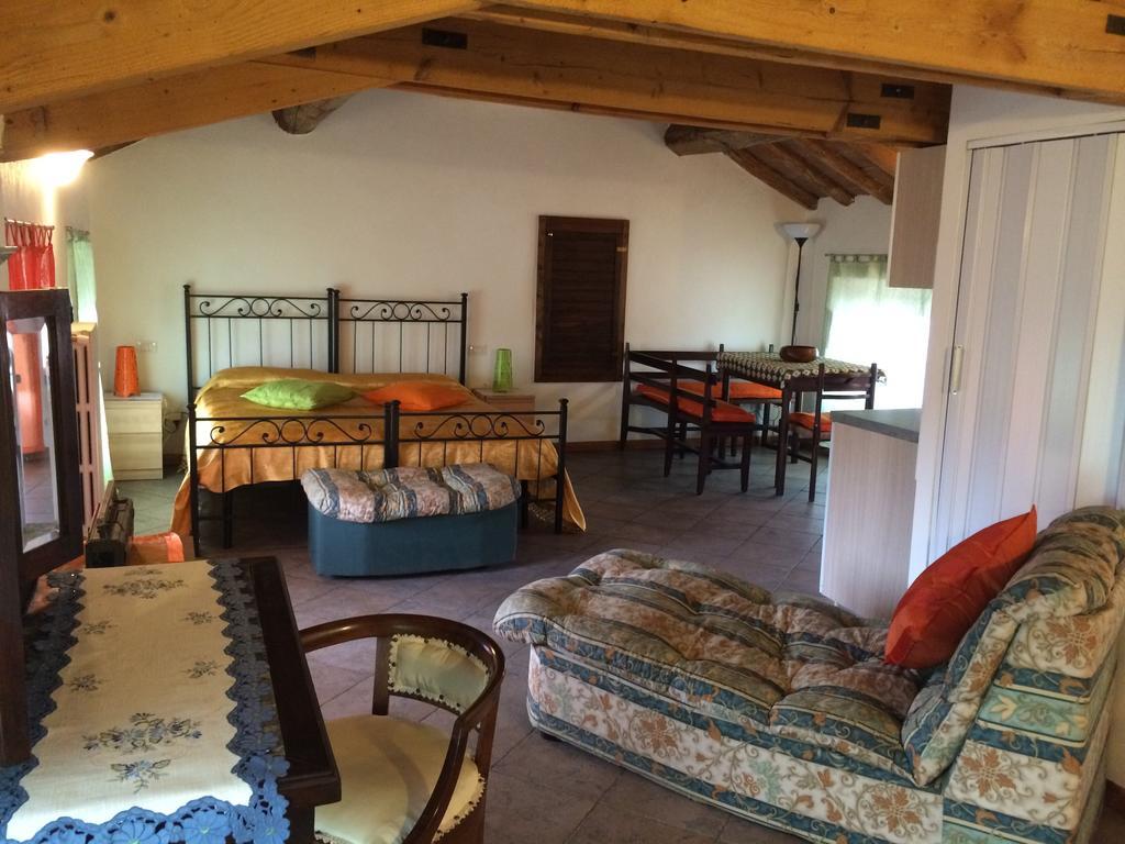 Apartament Yoghi & Bubu Gambolò Pokój zdjęcie